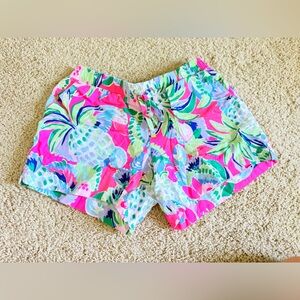 Lilly Pulitzer Katia Shorts in Raise The Bar
